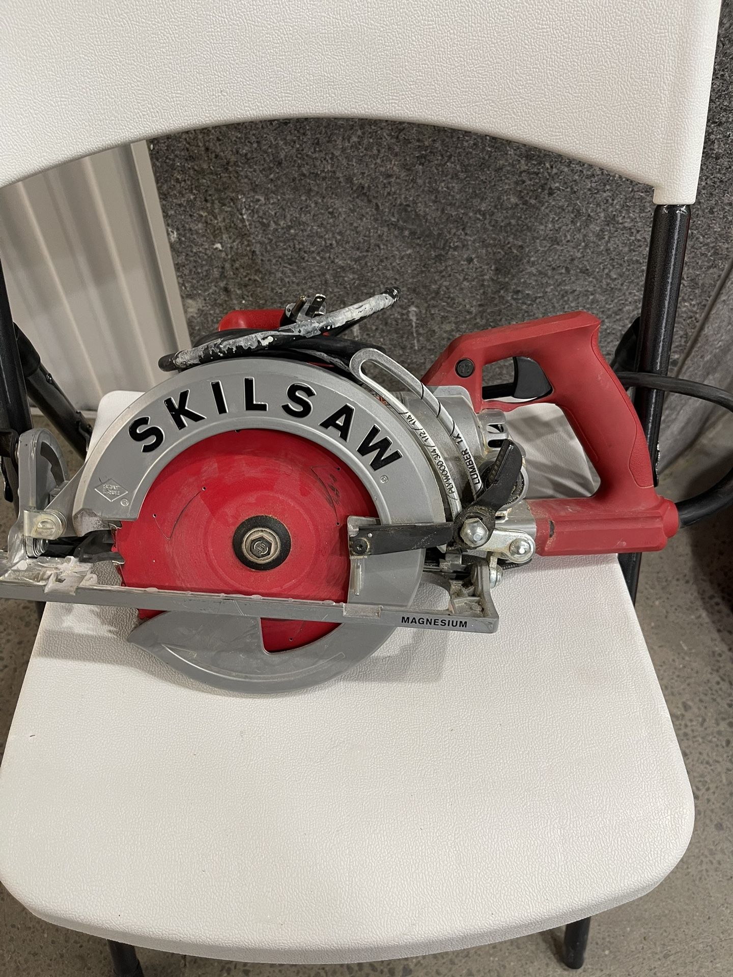 Skilsaw Circular Saw