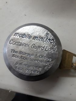 Container guard lock
