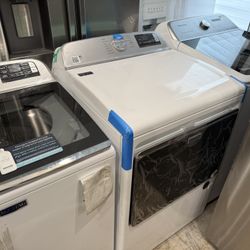 New Maytag W/D Gas Set 