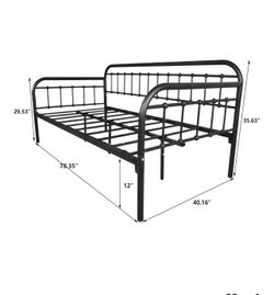 Full Size Metal Frame Day Bed