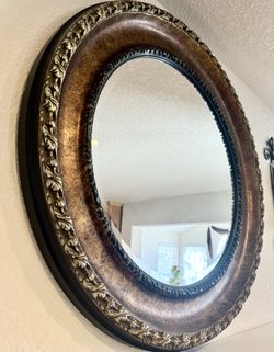 Round  Wall Accent Statement Mirror