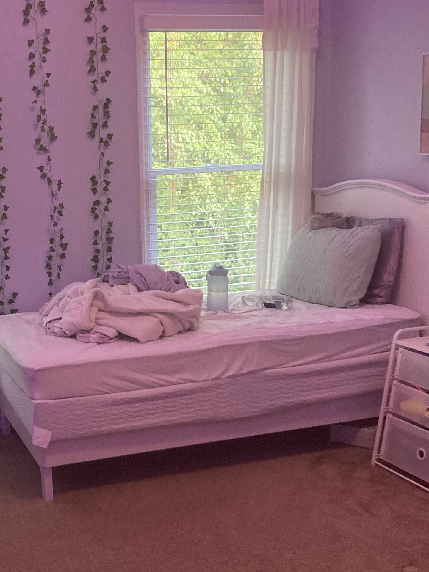 White Twin Platform Bed Frame