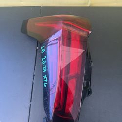 2020-2024 CADILLAC XT6 LH TAIL LIGHT OEM