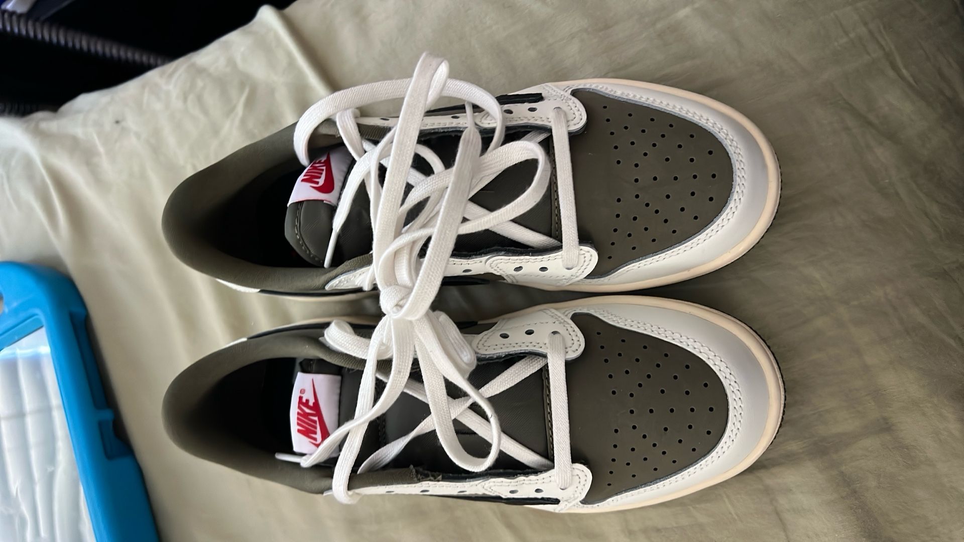 Jordan 1 Low “Travis Scott” Med Olive Sz 3Y