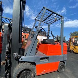LOW HOURS Toyota Forklift For Sale cheap Price 