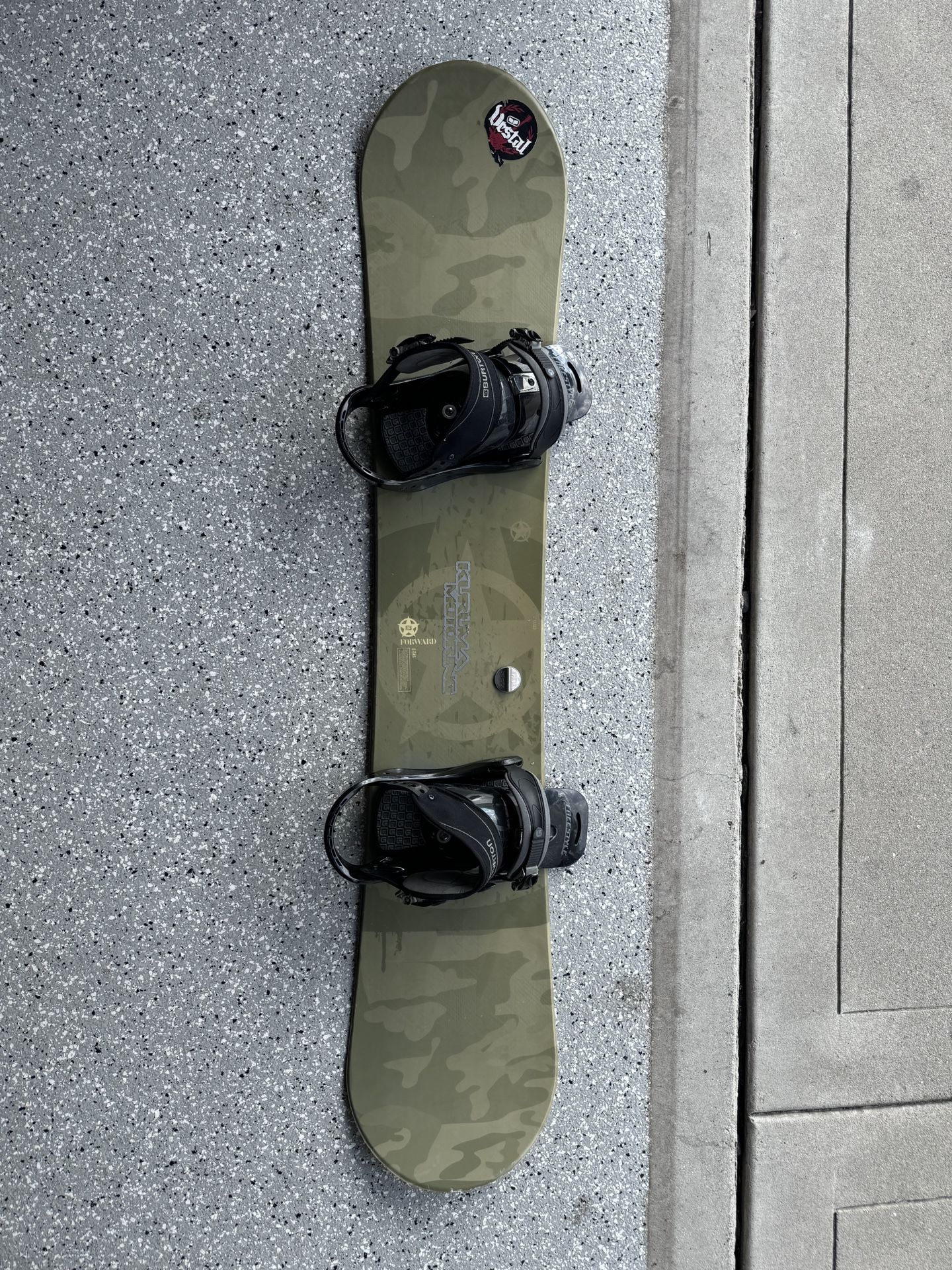 Vestal Forward Snowboard 156 CM With Burton Freestyle Bindings