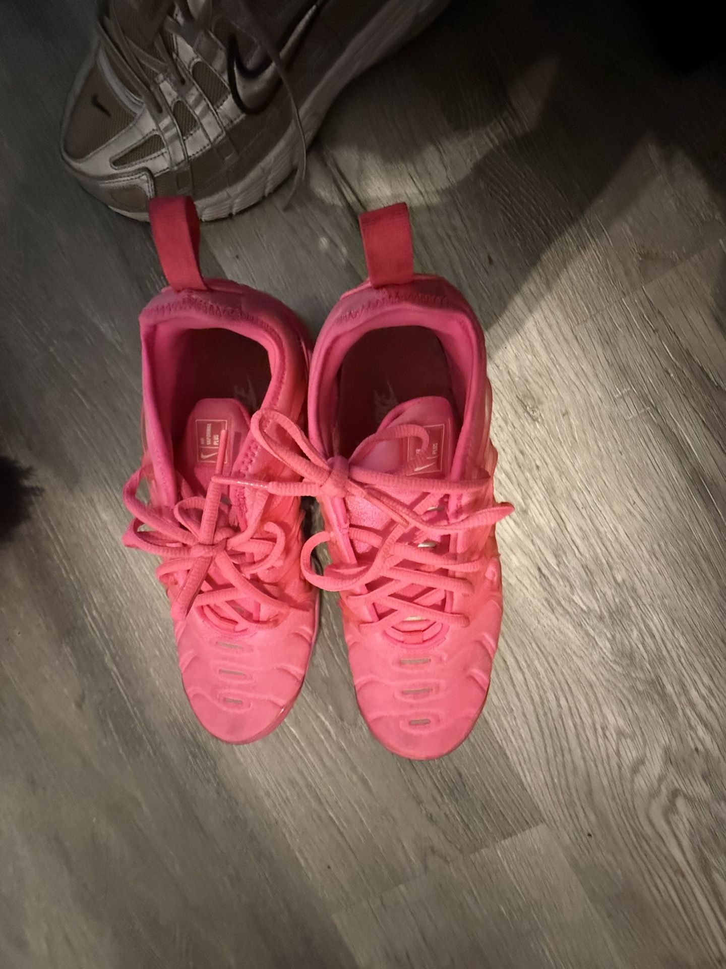 Vapor Max Size 8.5 Womens