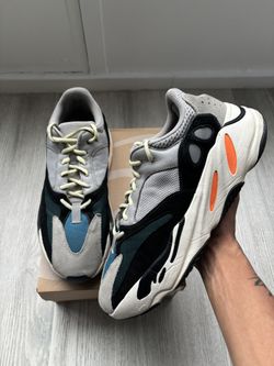 Yeezy Boost 700 Wave Runner 