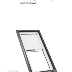 VELUX Fixed Curb Mount Skylight FCM 2347 with Solar Room Darkening Shade (Fits Outside Curb 26-1/2 x 50-1/2 in)