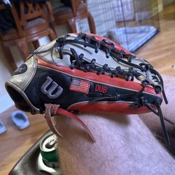 Wilson A2000 12.5 Inch Custom Outfielders Glove