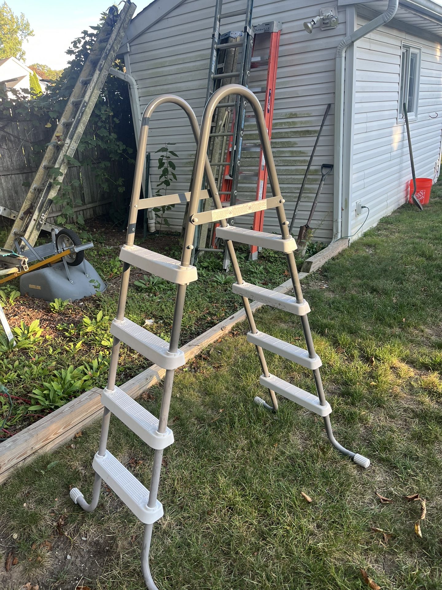 Pool Ladder