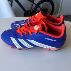 Adidas Predator kids - soccer cleats size 4