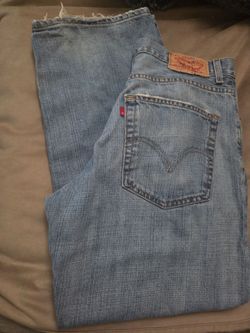 Levi's Light Wash Denim Jeans