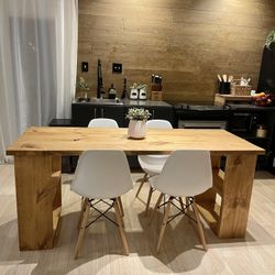 Dining Table & Chairs.