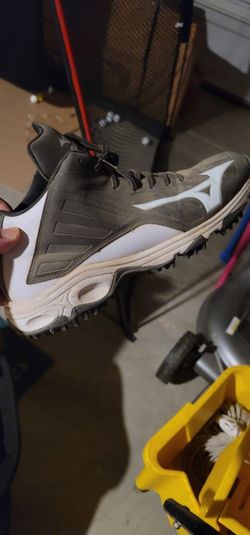 Mizuno Turf Shoes