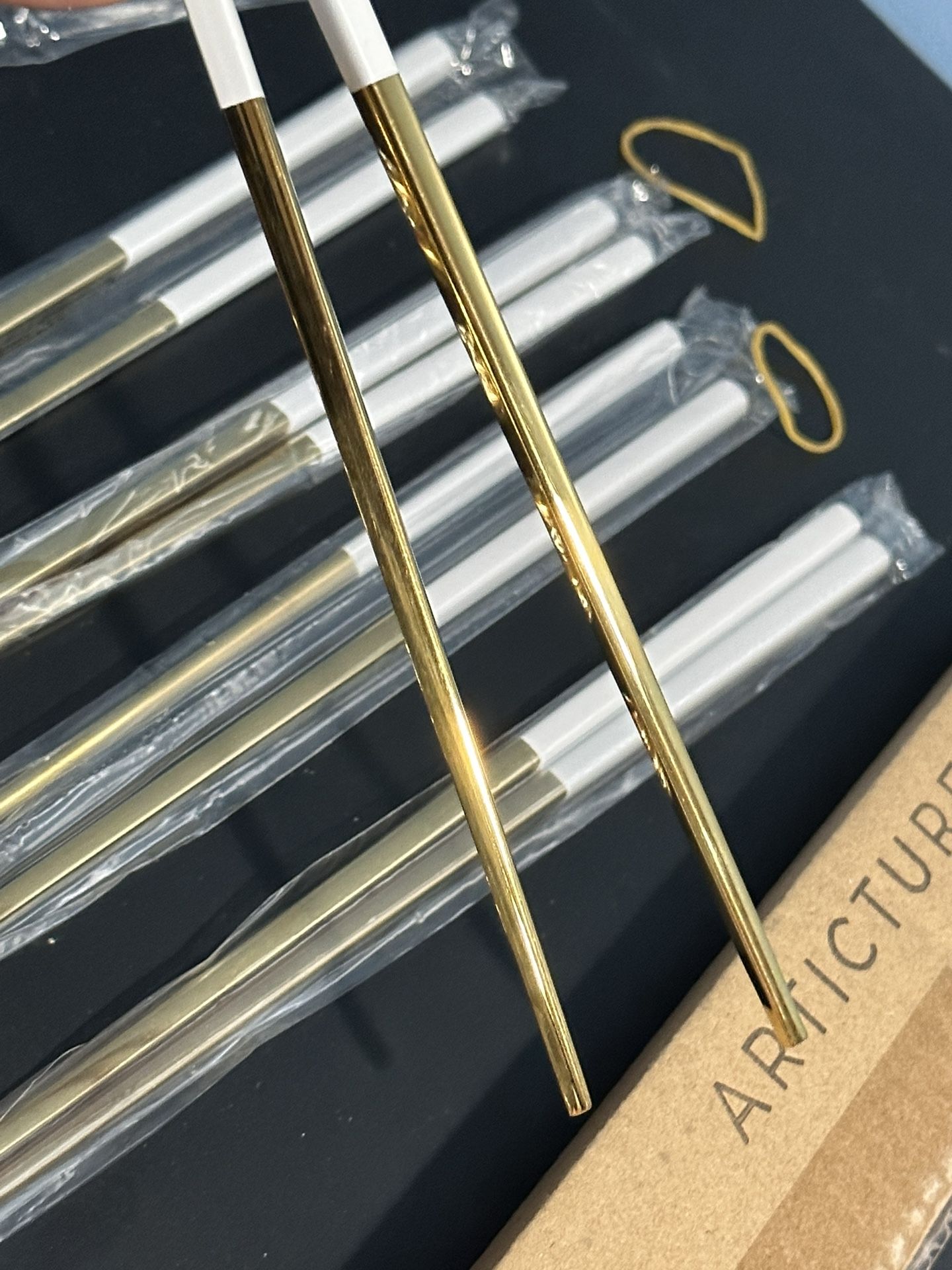 Chopsticks (White/Gold)