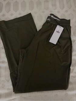 Dark green Alo trouser pants for woman