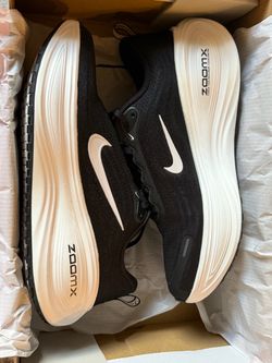 Nike Vomero Plus Size 10