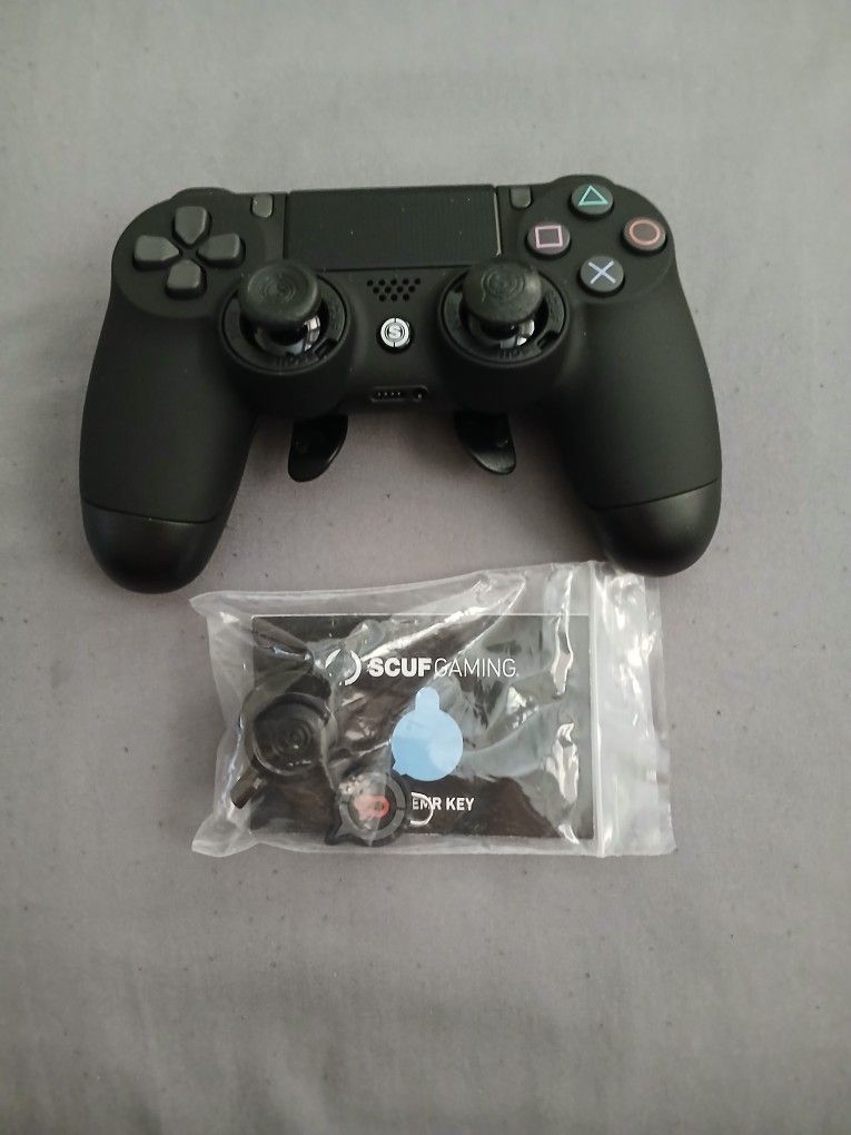 PS4 Scuf Controller