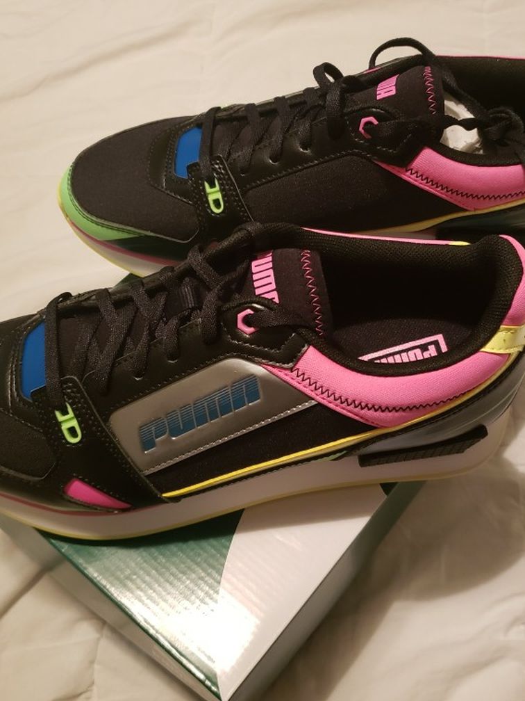 Women's Size 11 Puma Mile Rider Gateway Shoes