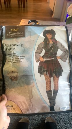 Halloween pirate costume