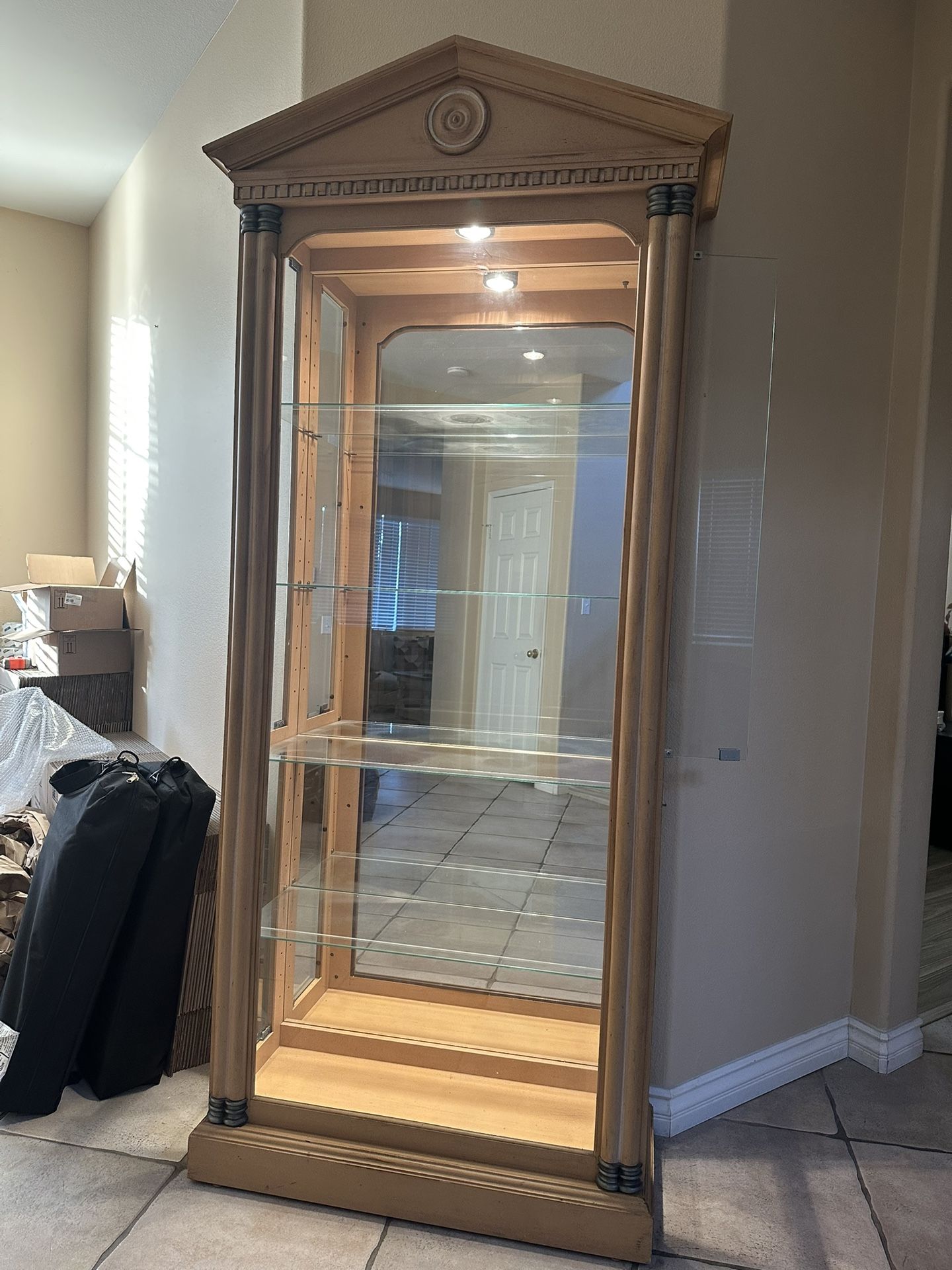 Display Case/Curio Cabinet