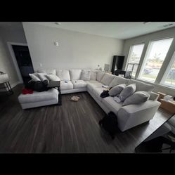  Couch 