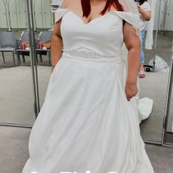 Wedding Dress Size 22-24 