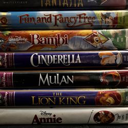 Walt Disney VHS Lot  (Rare)