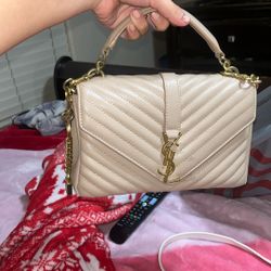 YSL Purse! 