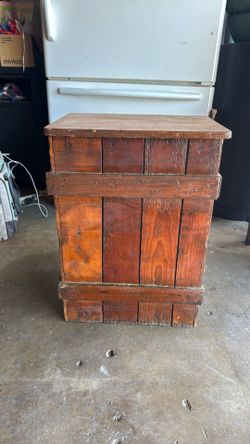 Hamper / Wood Box