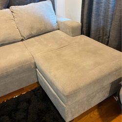 Pull Out Sectional. Queen Size