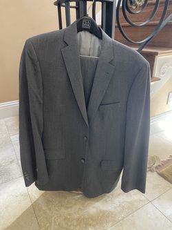 46 long suits all new never used differnt colors hugo boss and much more