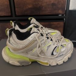balenciaga tracks size 6 good condition