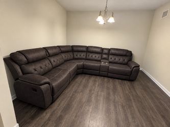 Beautiful Large Brown Reclining Sectional Sofa