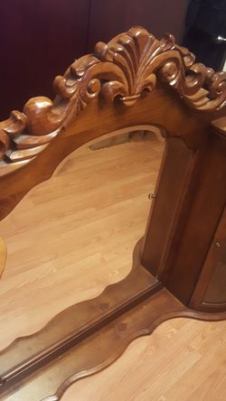Dresser mirror/Espejo
