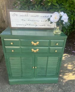 Ethan Allen dresser