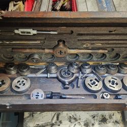 Vintage "Little Giant" Tap And Die Set