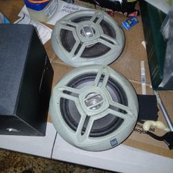 Four Speakers & Cd Player/ Stereo Dual