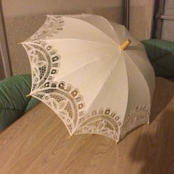 Elegant Victorian Lace Parasol
