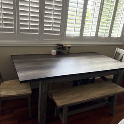 Dining Table Set