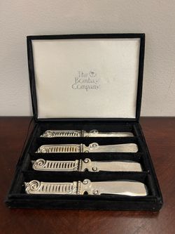 Bombay Company Godinger Silver-Plated Renaissance Butter Knives - Set of Four