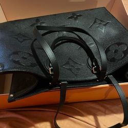 Louis Vuitton OnTheGo GM