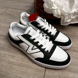 Vans Nee Varsity Size 9 (New In Box) 