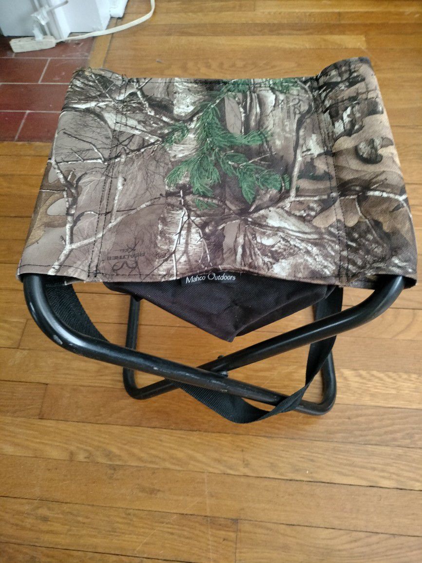 Real tree Fishing Chair 