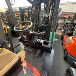 Toyota Forklift model 6, 4 stage, S, 5500 lbs