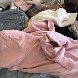 Women’s Clothes 