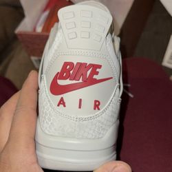 Air Jordan Retro 4 AJ