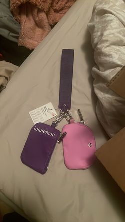 Lululemon wristlet new with tag