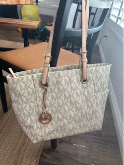 Michael Kors MK Signature Tote Bag - Light Tan & Cream